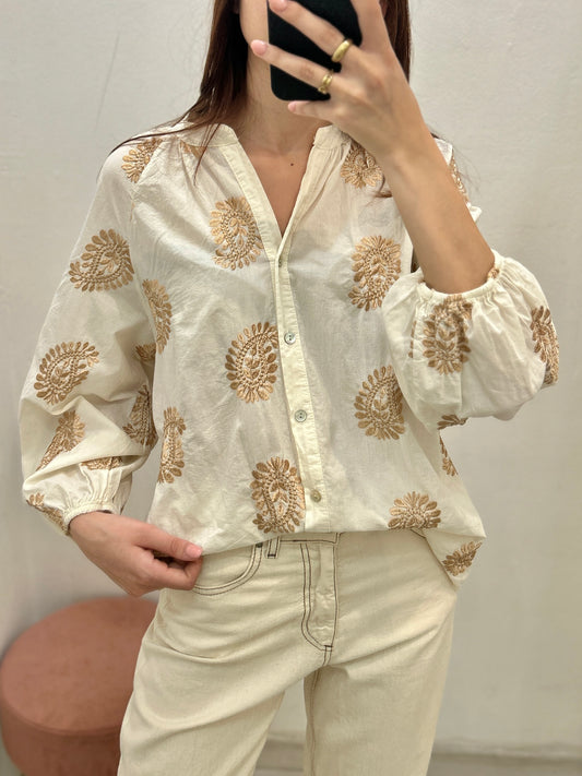 Camicia con ricami