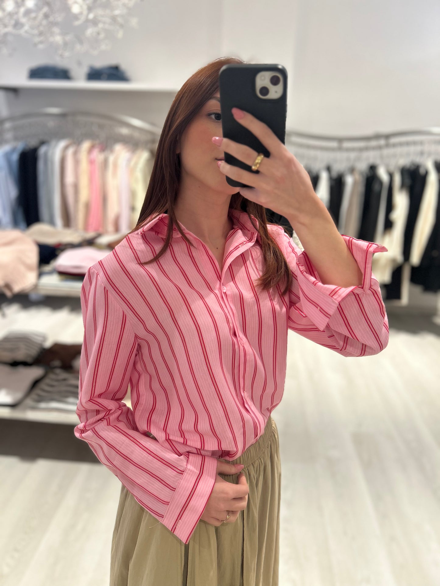 Camicia con spacco sulla schiena