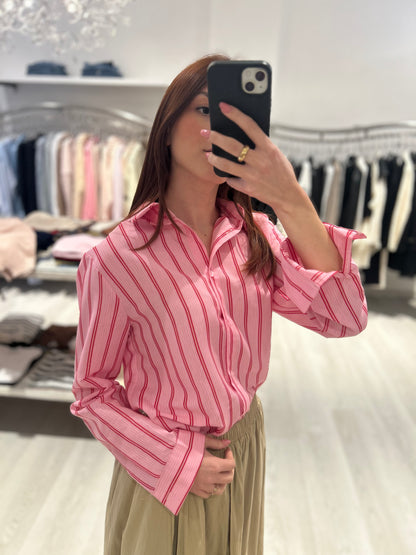 Camicia con spacco sulla schiena