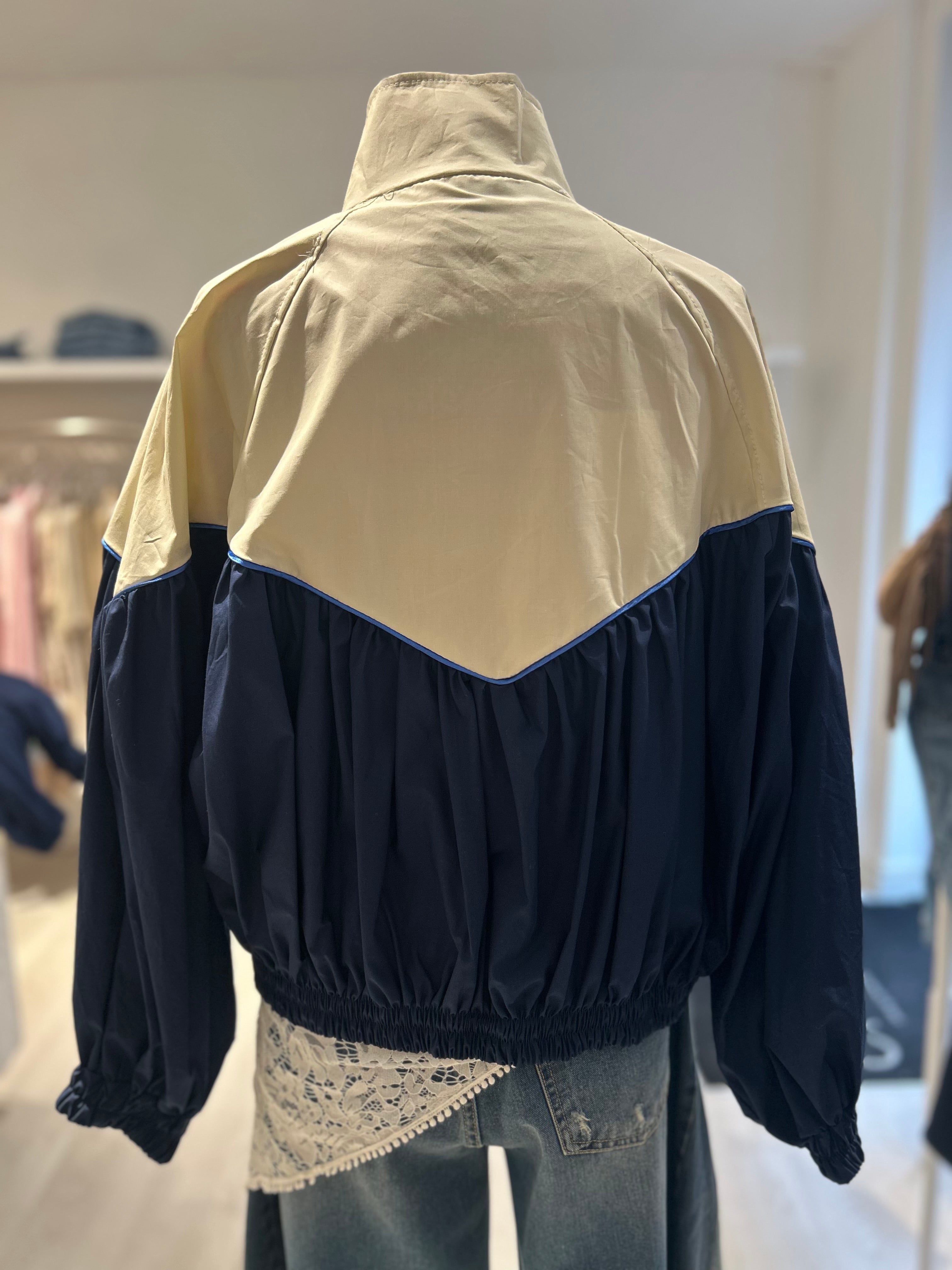 Bomber bicolor