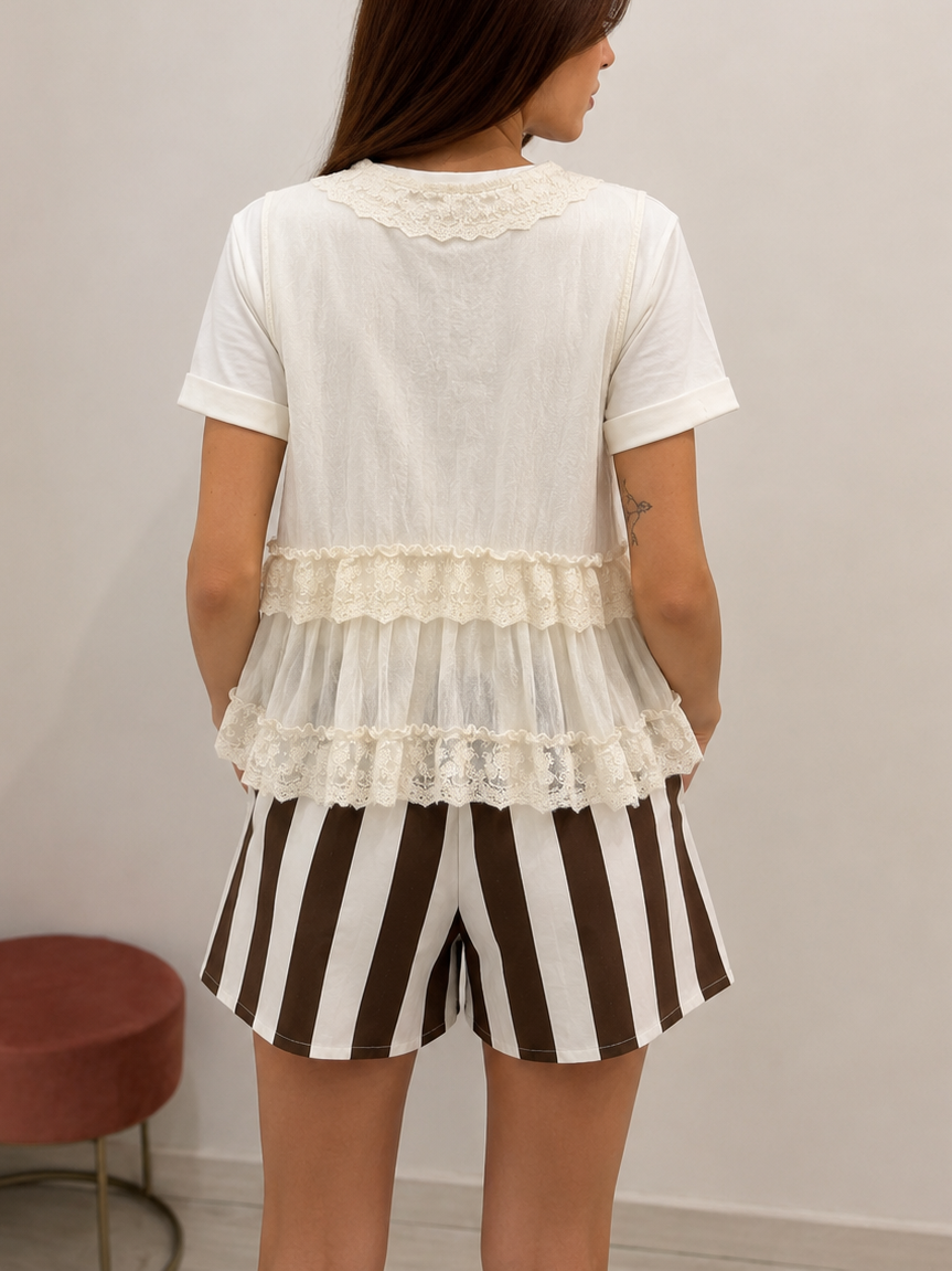 Gilet con pizzo e lacci