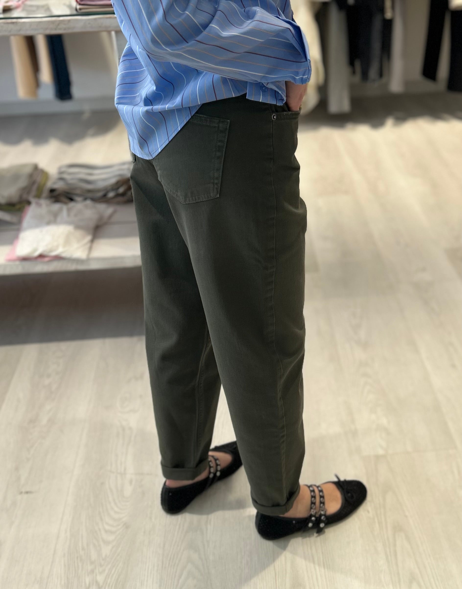 Jeans carrot vita alta