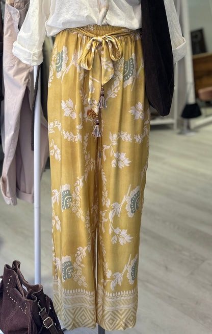 Pantalone Wu’ Side