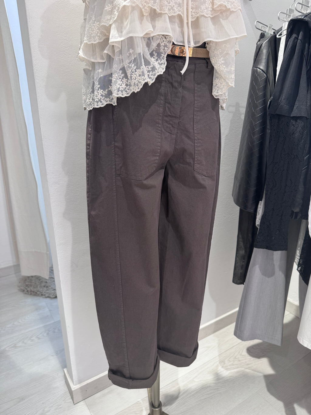 Pantalone modello Shelby