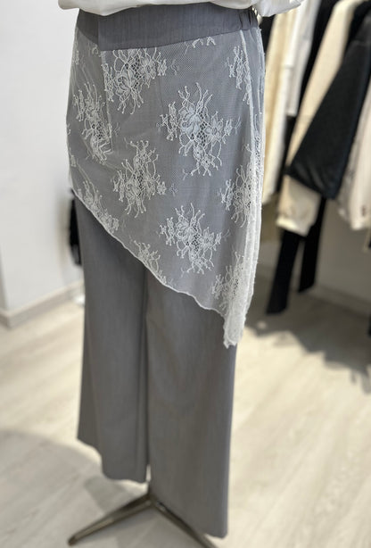 Pantalone con pareo in pizzo