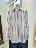 Camicia Mira a righe semitrasparente con bottoni davanti in tessuto tencel e poliestere, taglia unica.