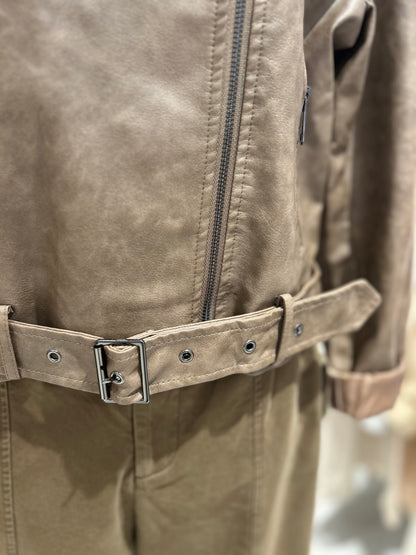 Giacca ecopelle con cintura