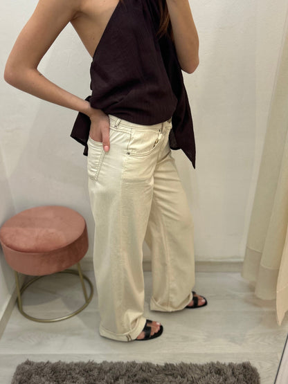 Jeans palazzo con cuciture marroni