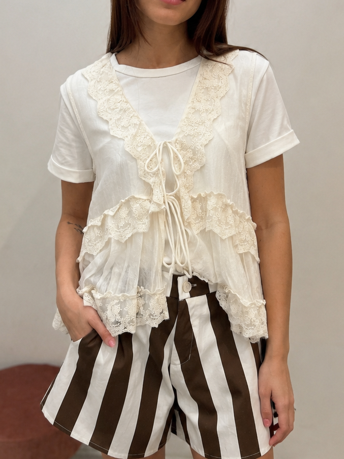 Gilet con pizzo e lacci