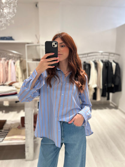 Camicia con spacco sulla schiena