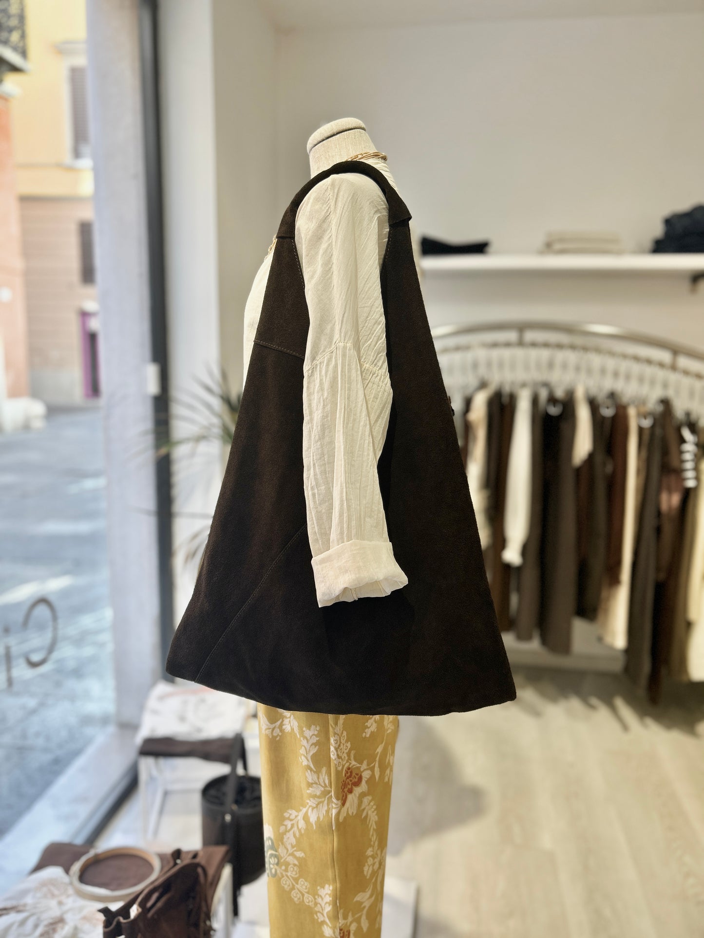 Borsa a spalla scamosciata