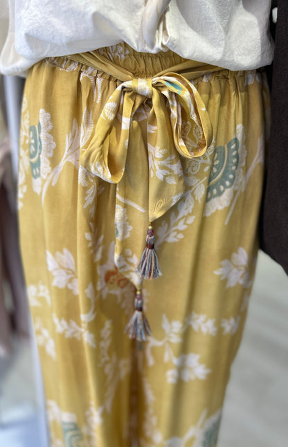 Pantalone Wu’ Side