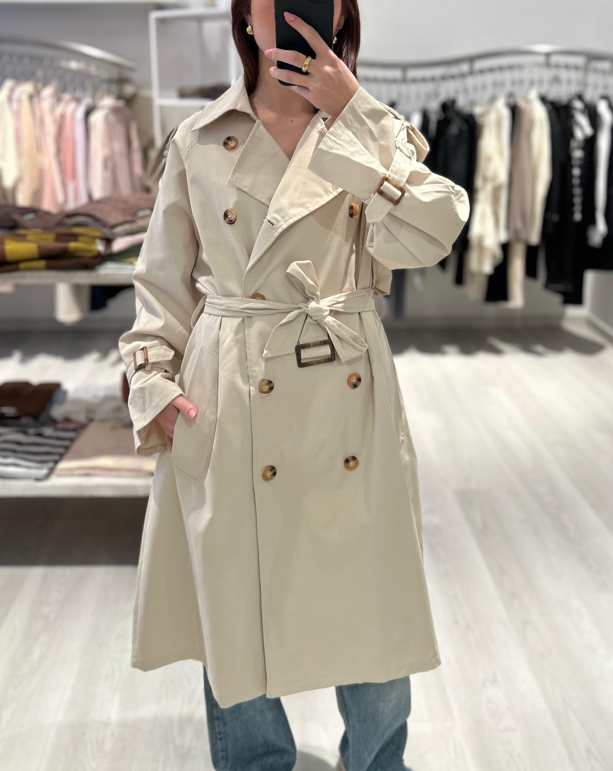 Trench panna con cintura