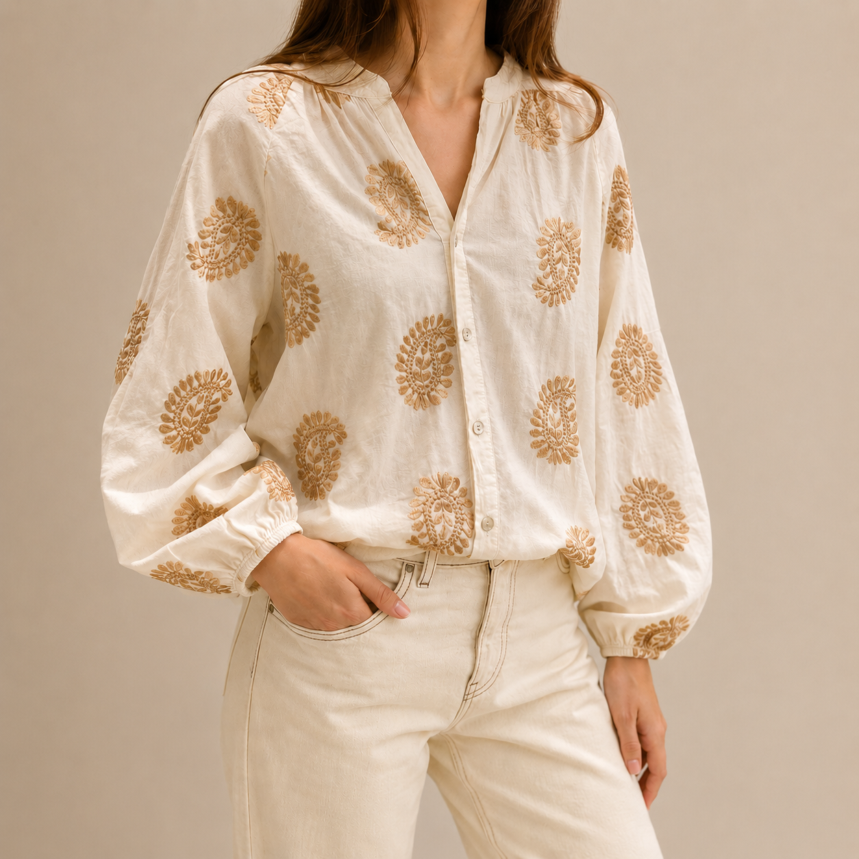 Camicia con ricami
