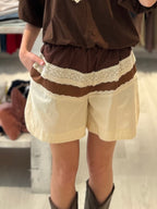 Bermuda con ricami