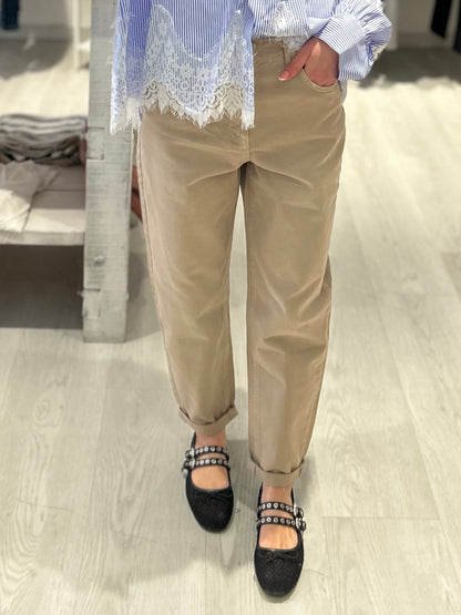 Jeans carrot vita alta