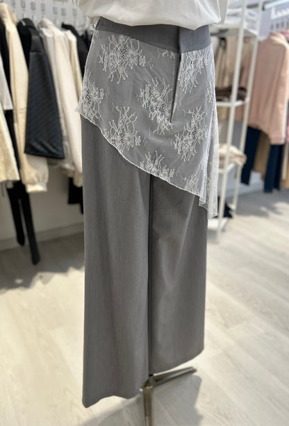 Pantalone con pareo in pizzo